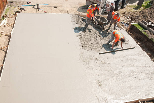 Best Concrete Sidewalk Installation  in Shell Kno, MO